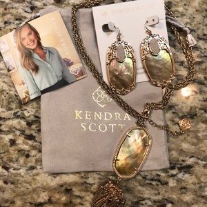 Kendra Scott set